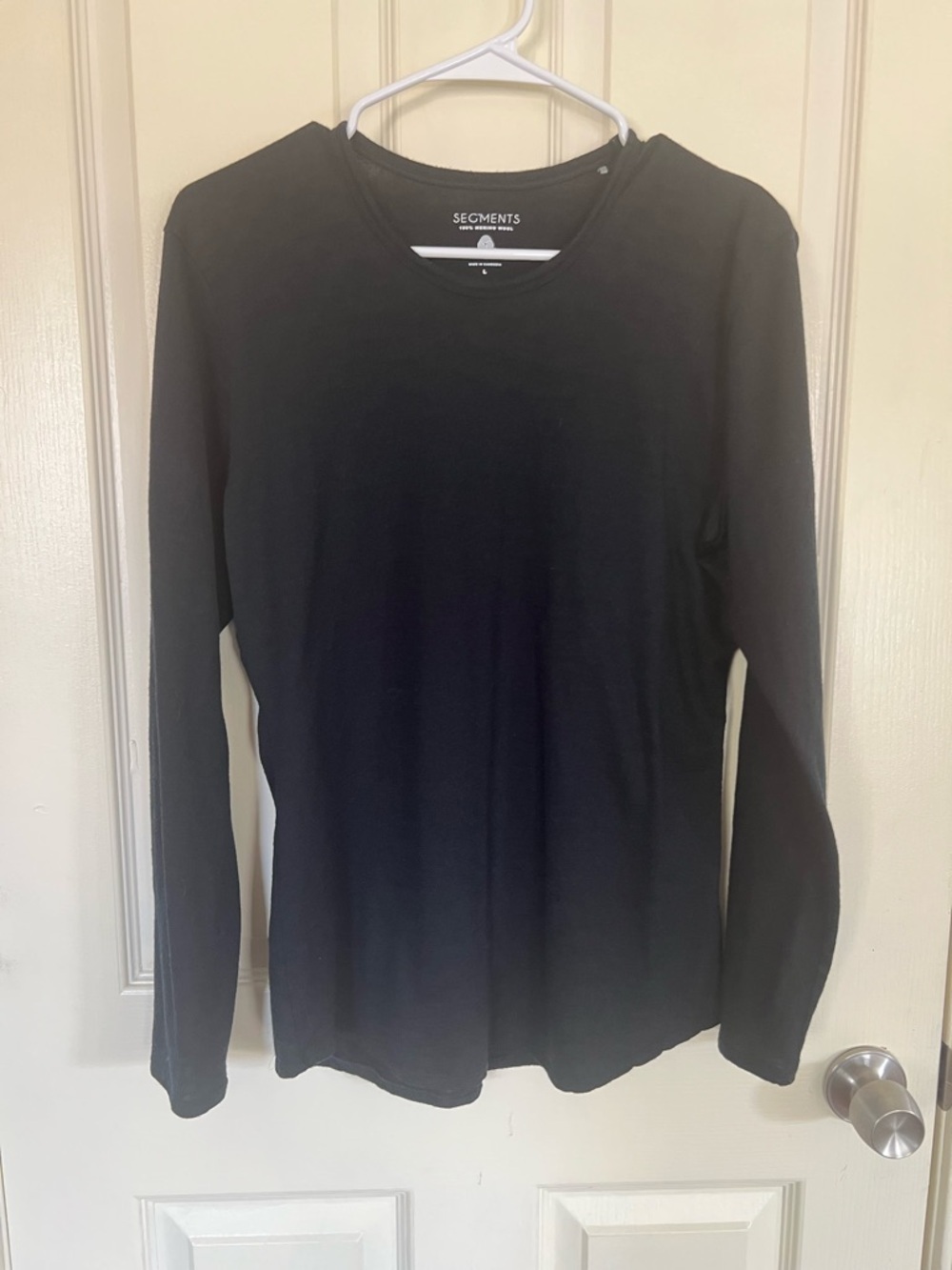 Segments 100% Merino Wool Black Long Sleeve Top Women’s Large Lightweight